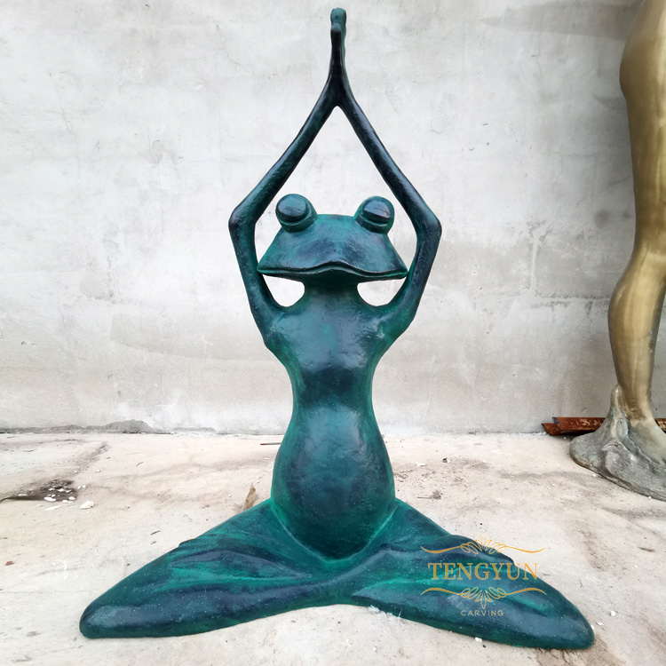 Decorative modern animal statue sitting yoga frog bronze garden sculpture (2)