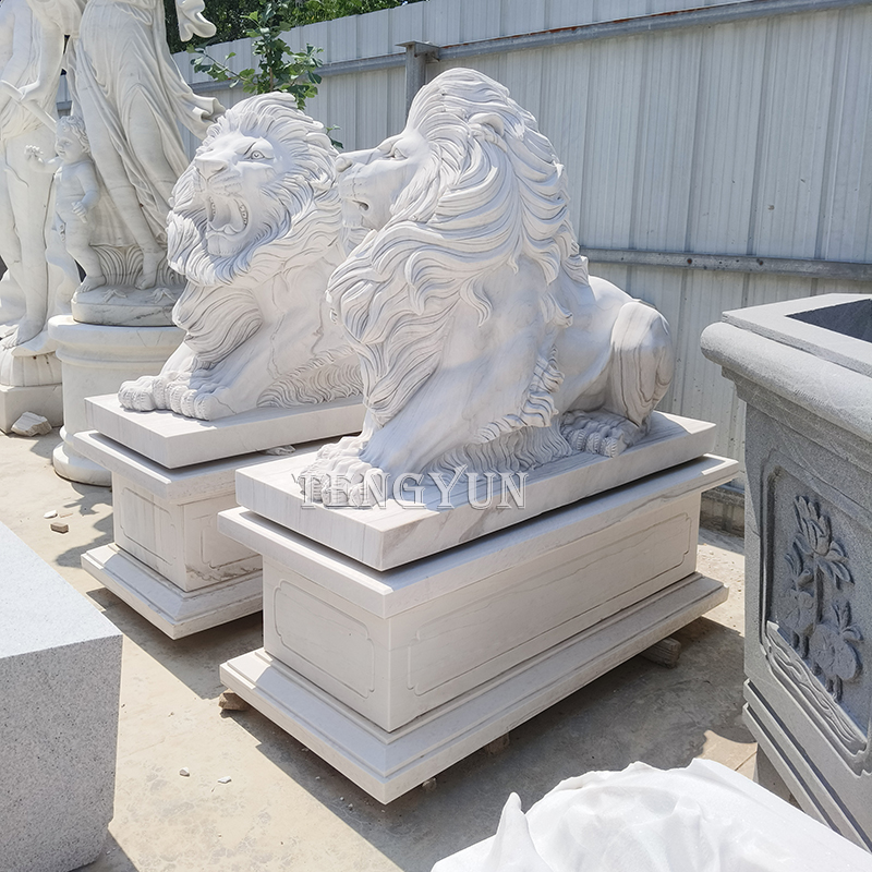 Exquisite Marble Lion Statues (2)