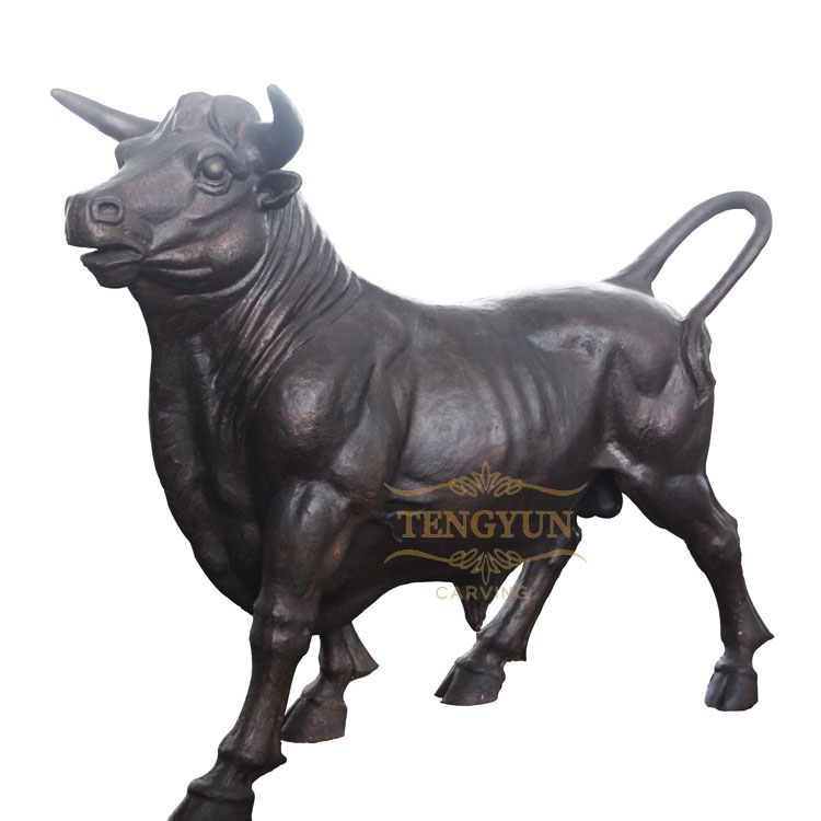 Life Size Bronze Bull Sculpture Garden Metal Cow Statue For Sale (2)