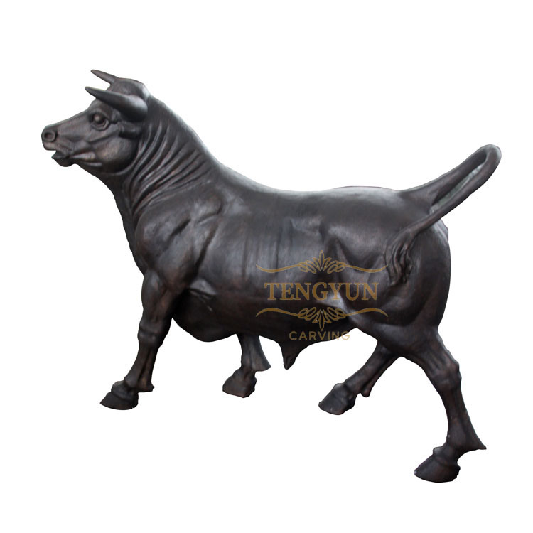 Life Size Bronze Bull Sculpture Garden Metal Cow Statue For Sale (3)