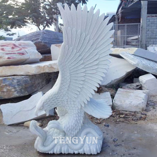 Yard decorative white marble eagle catching snake sculpture (1)