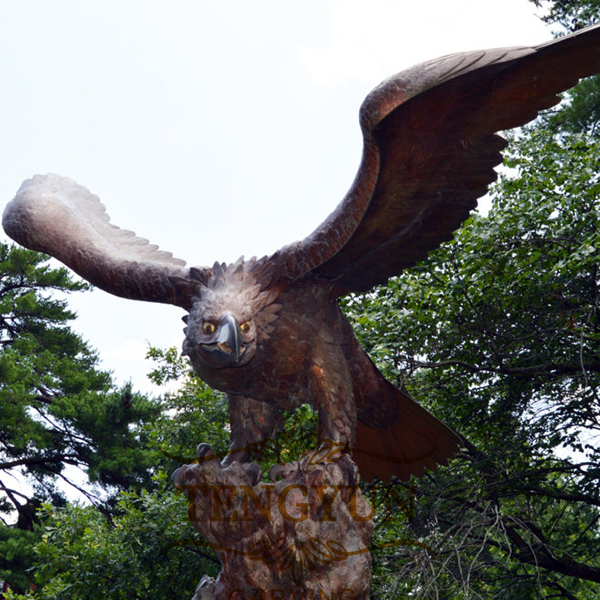 bronze garden eagle
