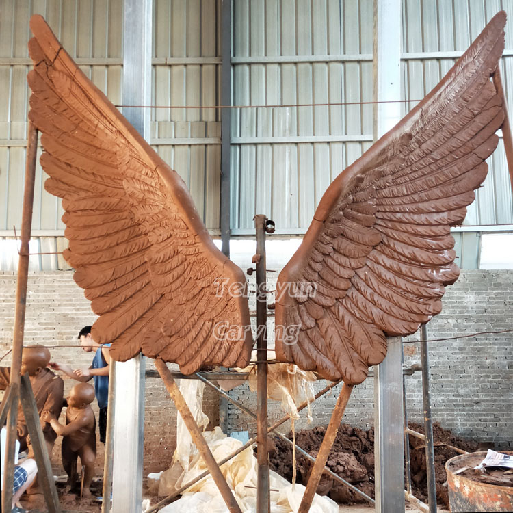 bronze wings (1)