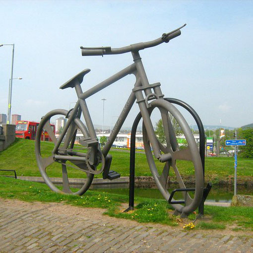 giant bronze bike sculpture (1)