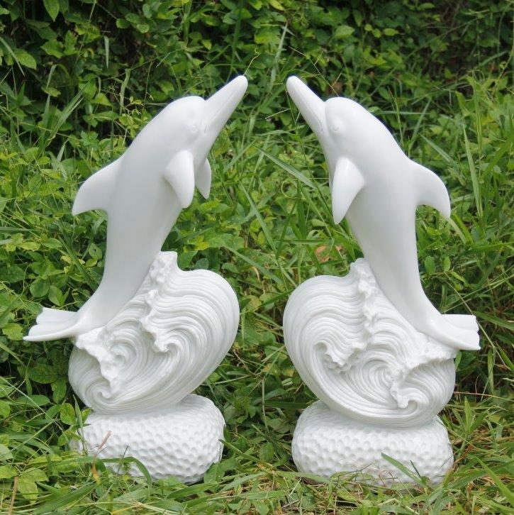 marble dolphin sculpture (2)