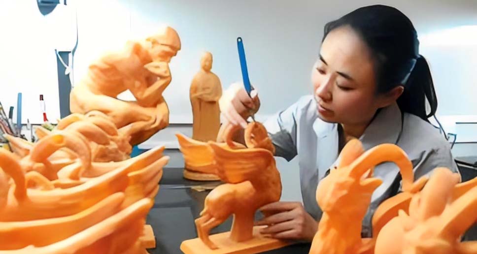 wax mold making for bronze cast statues (2)